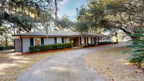 193 Brickyard Point Rd S, Beaufort, SC 29907