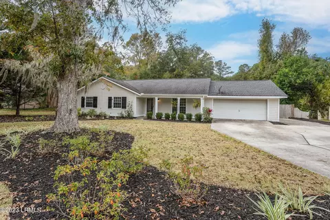 1406 Battery Creek Rd, Beaufort, SC 29902