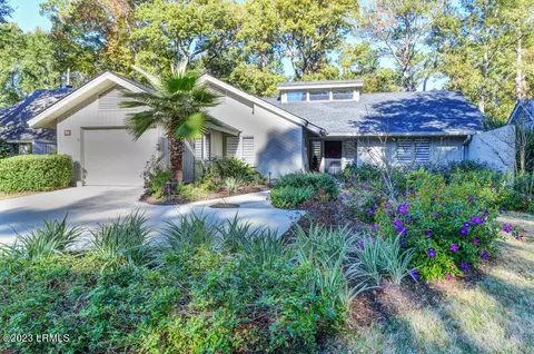 32 Cottonwood Ln, Hilton Head Island, SC 29926