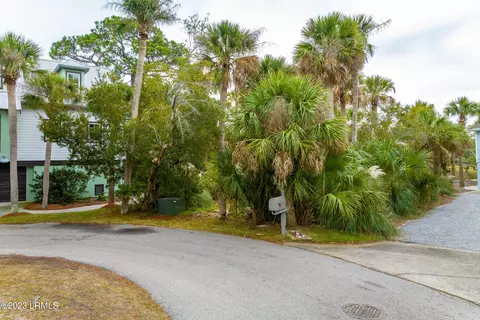 22 Fiddlers Cove Dr, Fripp Island, SC 29920