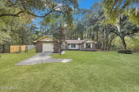 97 Springfield Rd, Beaufort, SC 29907