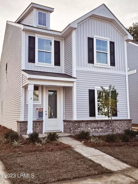 7 Whispering Oaks Cir, Okatie, SC 29909