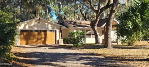 1401 Church St, Beaufort, SC 29902
