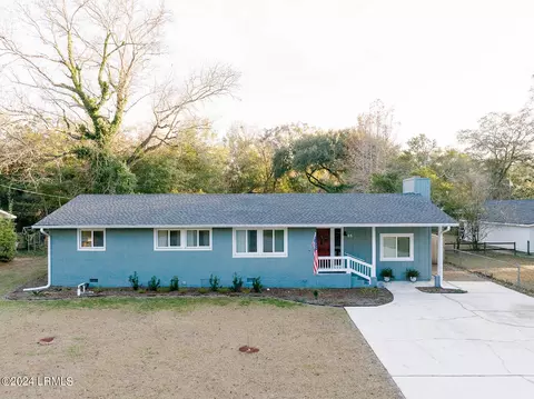 25 Mystic Cir, Beaufort, SC 29902