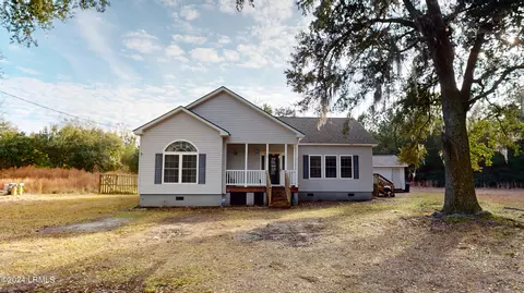 16 Bull Corner Rd, Yemassee, SC 29945