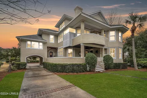 42 Ocean Pt S, Hilton Head Island, SC 29928