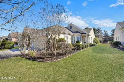 95 Spring Beauty Dr, Bluffton, SC 29909