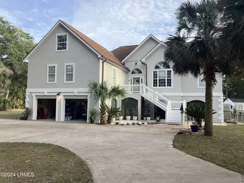105 Harbor Oaks Ln, Saint Helena Island, SC 29920