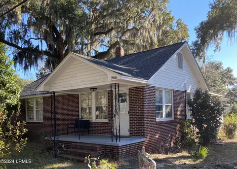 2616 Mossy Oaks Rd, Beaufort, SC 29902