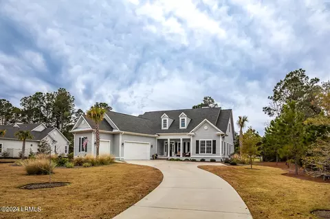 132 Dataw Dr, Saint Helena Island, SC 29920