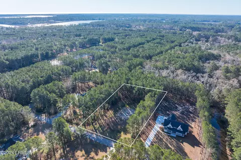 35 Bartons Run Dr, Bluffton, SC 29910 photo 6