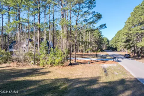 35 Bartons Run Dr, Bluffton, SC 29910 photo 21