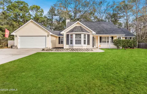 12 Lucerne Ave, Beaufort, SC 29907