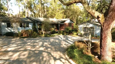 1705 Lafayette St, Beaufort, SC 29902