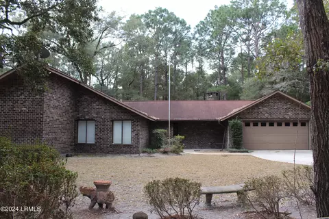 11 Flycatcher Ln, Beaufort, SC 29907