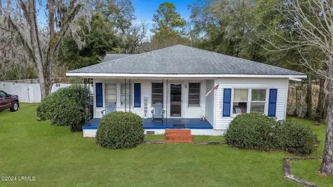 131 Railroad Ave E, Hampton, SC 29924