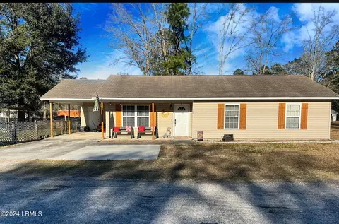 79 Pamela Ln, Varnville, SC 29944