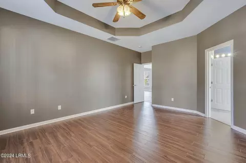 Entry Way - 108 Pinecrest Cir, Bluffton, SC 29910 photo 8 of 9