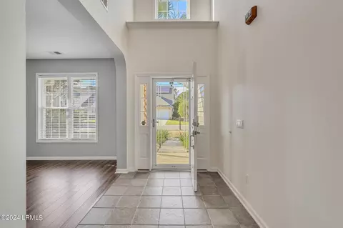 Entry Way - 108 Pinecrest Cir, Bluffton, SC 29910 photo 1 of 9