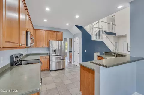 Kitchen - 108 Pinecrest Cir, Bluffton, SC 29910 photo 3 of 6