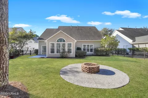 Exterior - 108 Pinecrest Cir, Bluffton, SC 29910 photo 5 of 6