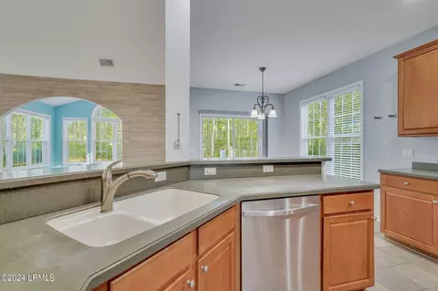 Kitchen - 108 Pinecrest Cir, Bluffton, SC 29910 photo 6 of 6