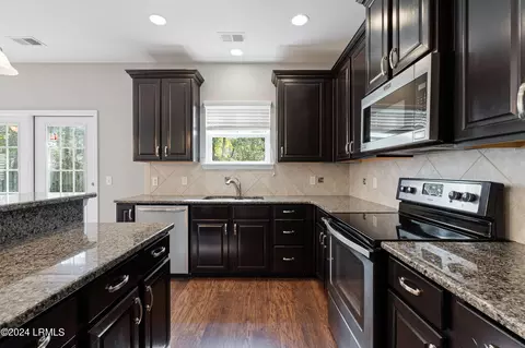 9318 Evan Way, Bluffton, SC 29910 photo 10