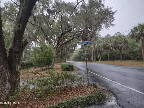 2 Marshview Dr, Beaufort, SC 29907