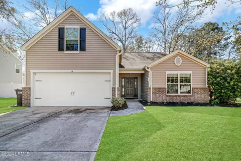 39 Mary Elizabeth Dr, Beaufort, SC 29907