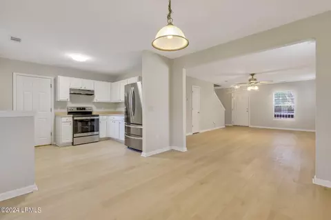 11 Wiregrass Way, Bluffton, SC 29910 photo 12