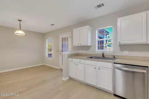 11 Wiregrass Way, Bluffton, SC 29910 photo 15