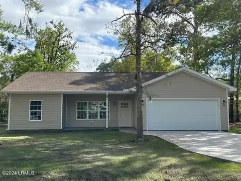 106 Bonaire Cir N, Beaufort, SC 29906