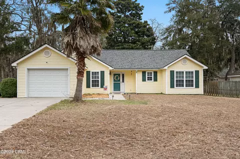 4 Ogden Ct, Beaufort, SC 29907