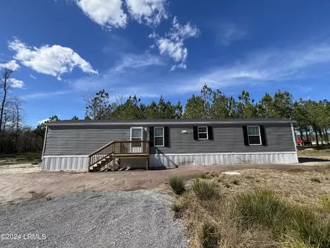 281 New Meadow Dr, Reevesville, SC 29471