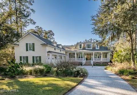 1719 Longfield Dr, Saint Helena Island, SC 29920
