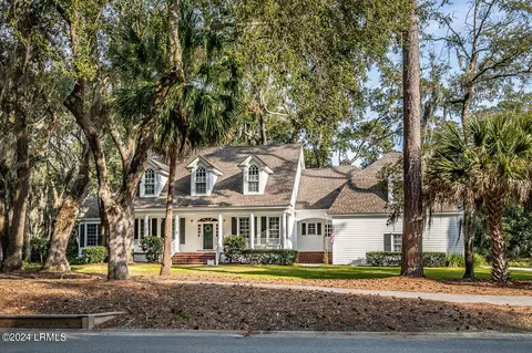 855 Island Cir W, Saint Helena Island, SC 29920