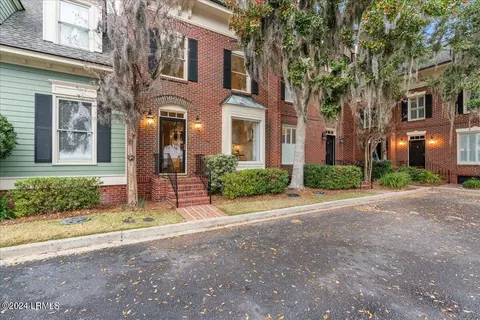 895 Ribaut Rd #14, Beaufort, SC 29902