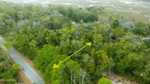 30 Inglewood Cir, Saint Helena Island, SC 29920