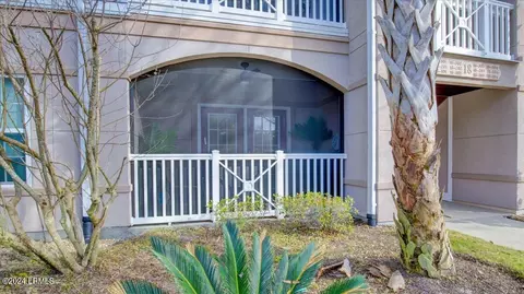 4924 Bluffton Pkwy #18-101, Bluffton, SC 29910