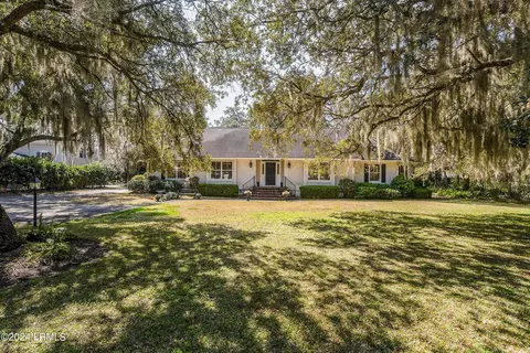 123 Spanish Point Dr, Beaufort, SC 29902