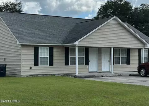 15 17 Locust St E, Hampton, SC 29924