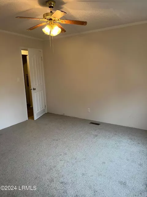 211 Deneaux Rd, Orangeburg, SC 29115 photo 16