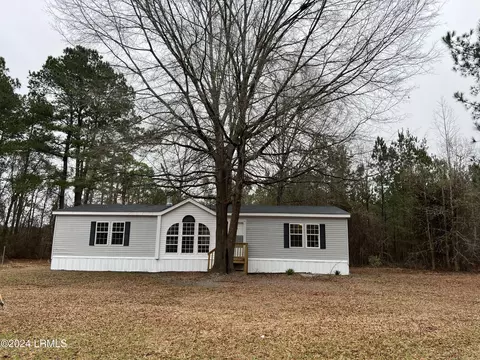 211 Deneaux Rd, Orangeburg, SC 29115