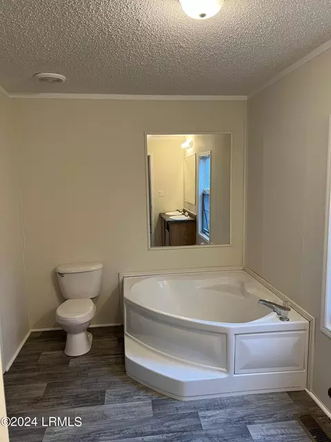 211 Deneaux Rd, Orangeburg, SC 29115 photo 21