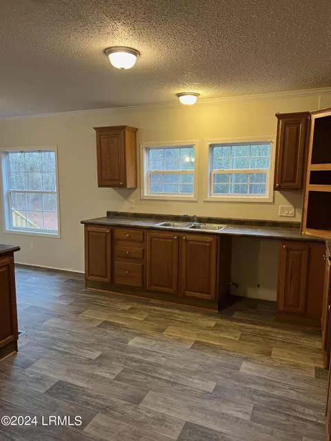 211 Deneaux Rd, Orangeburg, SC 29115 photo 13