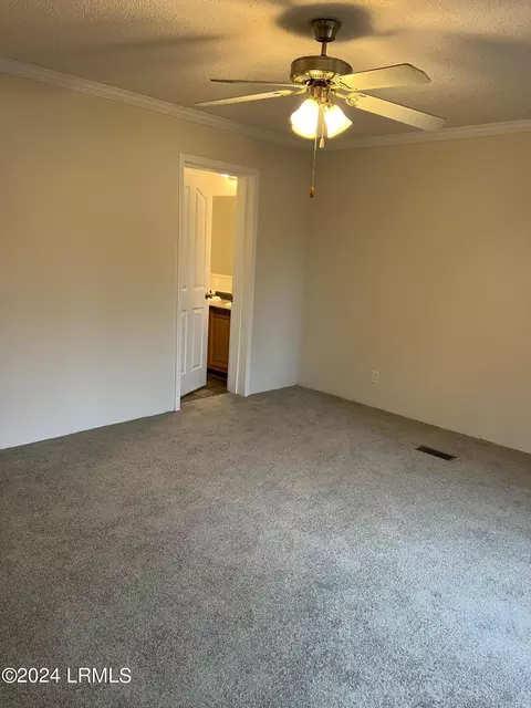 211 Deneaux Rd, Orangeburg, SC 29115 photo 22