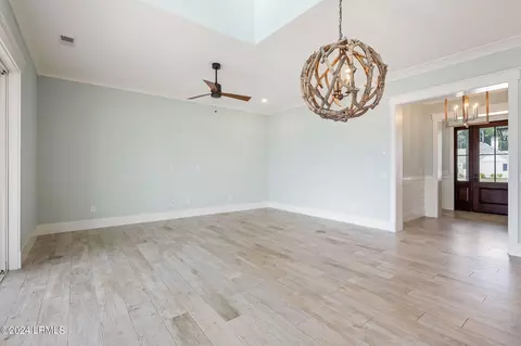 Living - 620 Flatwater Dr, Bluffton, SC 29910 photo 1 of 2