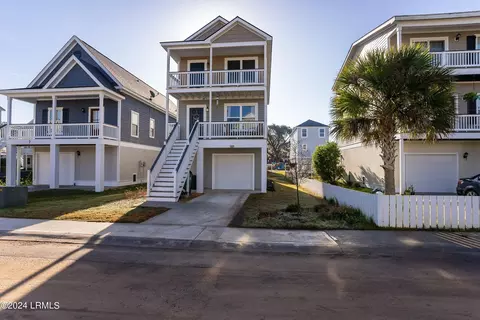 9 Bay Breeze Ln, Beaufort, SC 29907