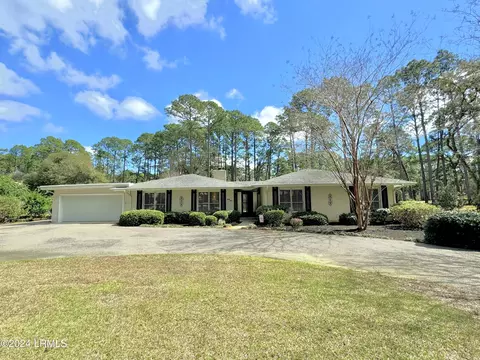 38 Thomas Sumter St, Beaufort, SC 29907