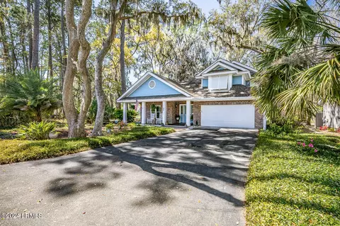 66 S Boone Rd, Saint Helena Island, SC 29920